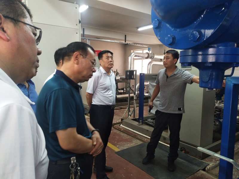 ��˾�hί��ӛ�������L�R��ɭͬ־���һ�и��ӱ���ɽ�|�ȵؿ���